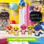 Nickelodeon Baby Shark Finger Puppets. 5 Pack - Image 4